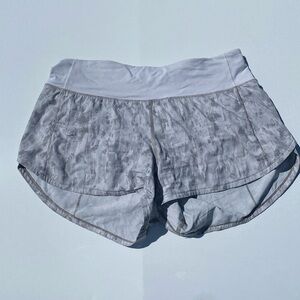 LuluLemon Speed Up Shorts Size 6